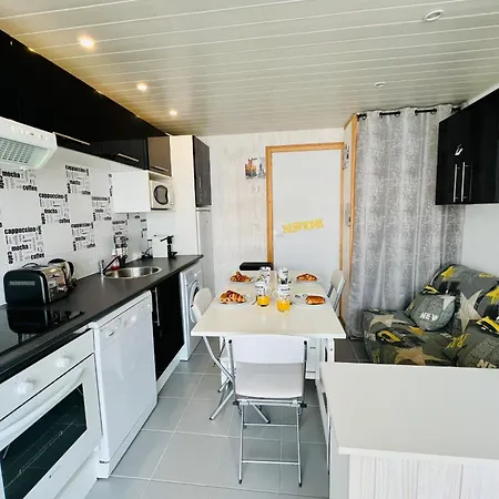 Amigos - Confort Proche De La Apartment *